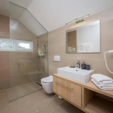 Βίλα Luxurious 4-bedroom Sempervivum In *
