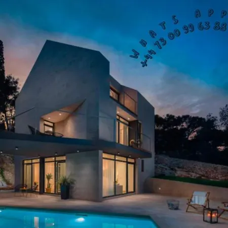 Βίλα Luxurious 4-bedroom Sempervivum In *